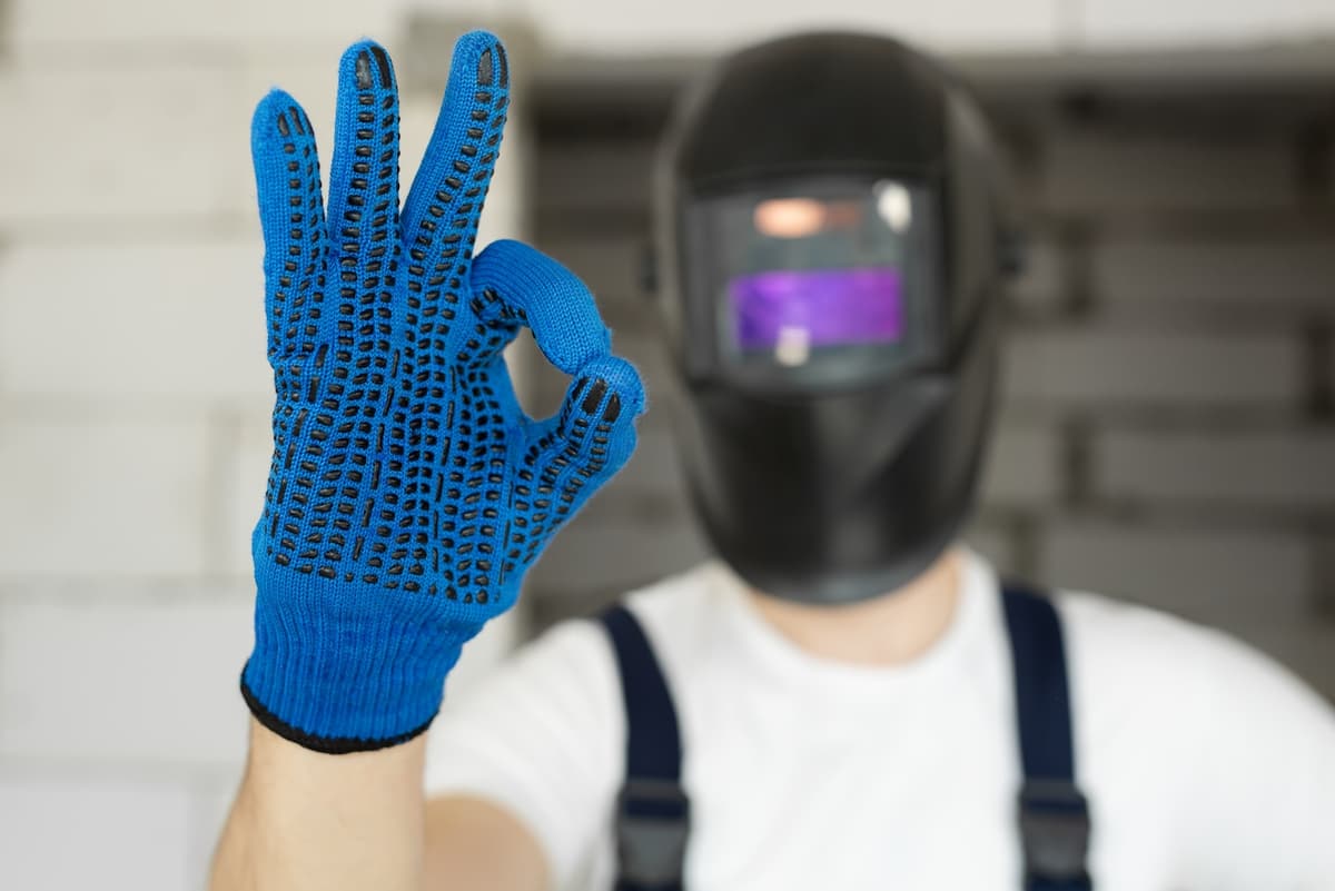 Guantes de seguridad de alta calidad para soldadura en Ferreterías Guevara en Monterrey