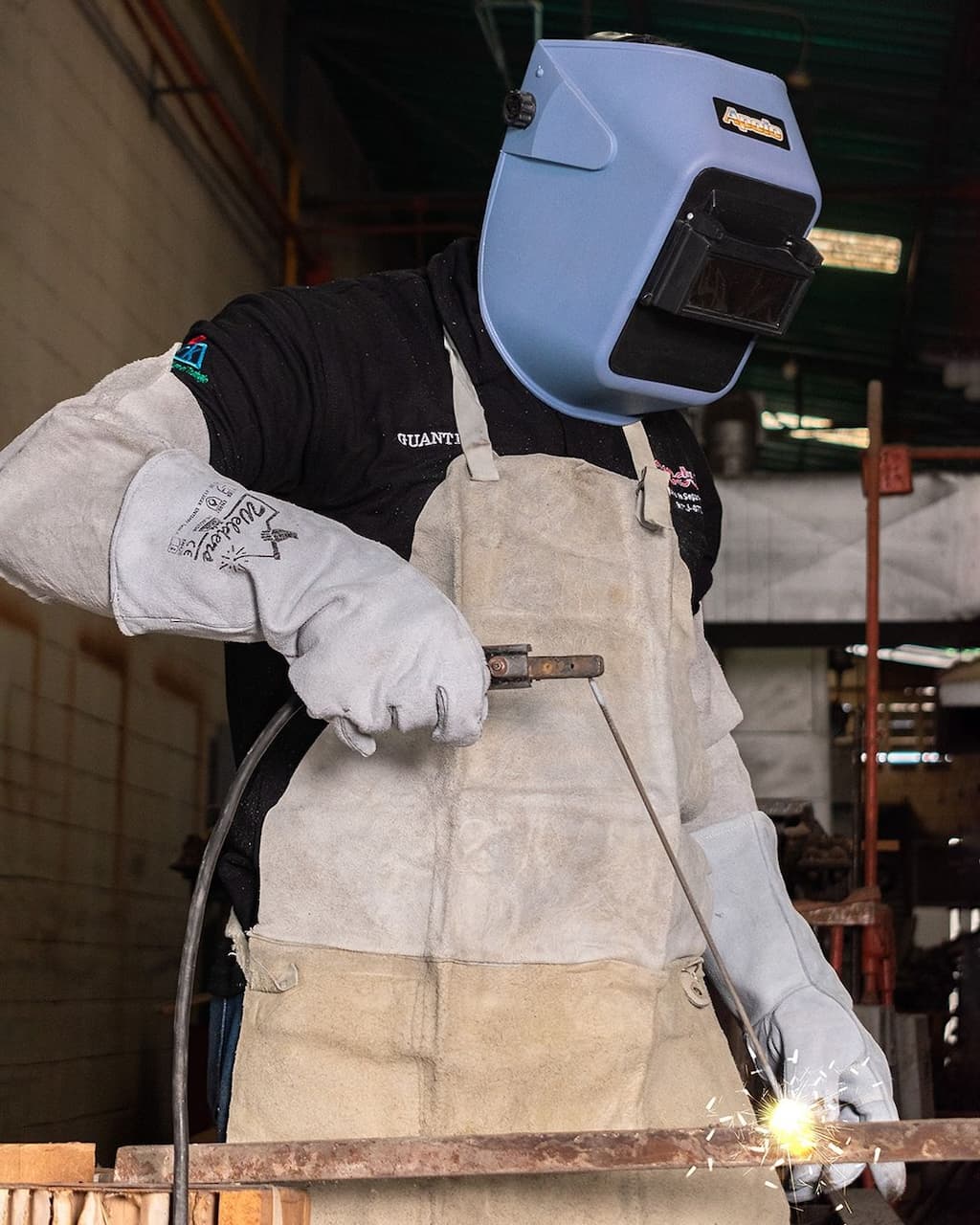 Guantes de seguridad para soldadores disponibles en Ferreterías Guevara en Monterrey